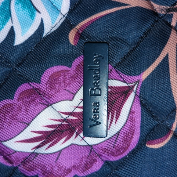 Vera Bradley Tote - Picture 3 of 7